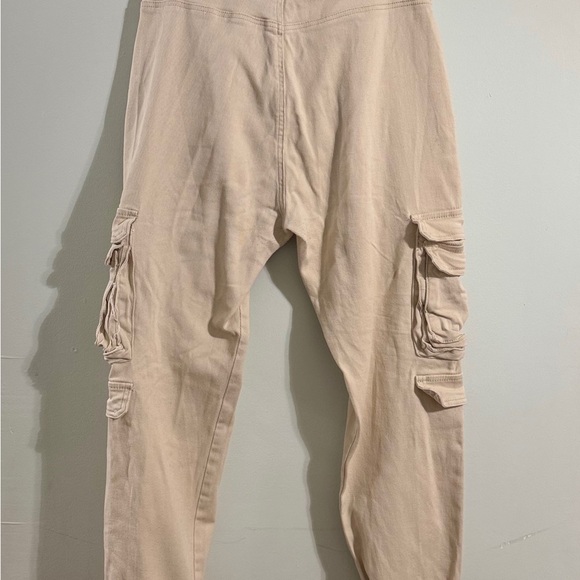 Women's Cream Cargo Jeans - Picture 6 of 8